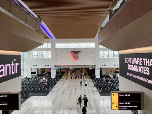 LaGuardia Airport by null