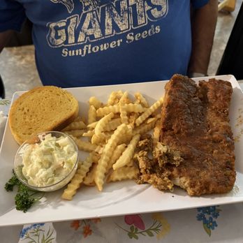 TR Club Northern - Meatloaf dinner with french fries - Pizza Near Me - Minong, Wisconsin TR Club Northern - Meatloaf dinner with french fries - Pizza Near Me - Minong, Wisconsin