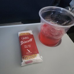 American Airlines - Good snacks