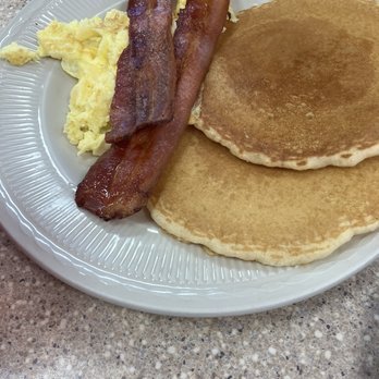 Vickies Diner - Pancakes, eggs & bacon - Breakfast & Brunch Near Me - Las Vegas, Nevada Vickies Diner - Pancakes, eggs & bacon - Breakfast & Brunch Near Me - Las Vegas, Nevada