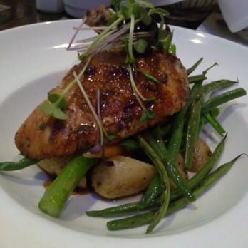 TRIO RESTAURANT - Thyme Roasted Chicken Supreme(Chipotle Pecan Sauce, Select Vegetables, Roasted Fingerling Potatoes) - Canadian (New) Near Me - Vaughan, Ontario