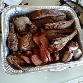 Robert Earl's BBQ - My good tasting barbeque from Robert Earl's in Long Beach - Barbeque Near Me - Long Beach, California Robert Earl's BBQ - My good tasting barbeque from Robert Earl's in Long Beach - Barbeque Near Me - Long Beach, California