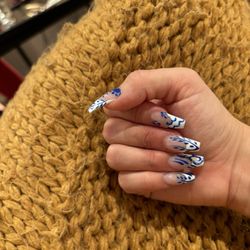 Apsara Nails - Blue porcelain nails