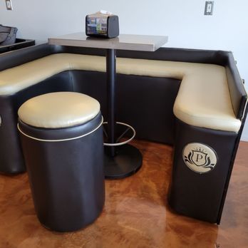 Padrino’s - Kinda cool set up for seating - Bubble Tea Near Me - Brandenburg, Kentucky