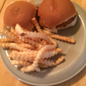 White Castle - Chicken sliders and fries - Burgers Near Me - Countryside, Illinois