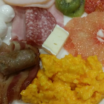 Ramada Plaza Hotel - cheeses, salumi, fresh fruits and more complimentary starting at 7am... - Hotels Near Me - Milan, Michigan Ramada Plaza Hotel - cheeses, salumi, fresh fruits and more complimentary starting at 7am... - Hotels Near Me - Milan, Michigan
