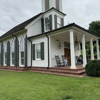 Big Cedar Lodge - Church - Resorts Near Me - Ridgedale, Missouri