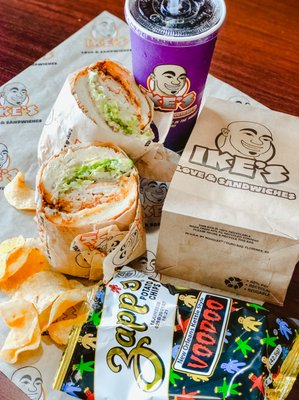 Ike's Love & Sandwiches by null