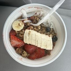 Blondies Cafe Sicamous - "Acai" Bowl