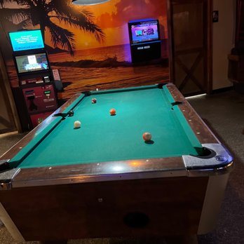 The Barn - Pool! - American Near Me - Fenton, Michigan