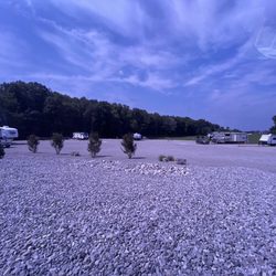 Rowena Boat & RV Storage - RV park