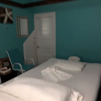 We Are Thai Massage - Nice soft and clean bed. - Massage Near Me - Houston, Texas We Are Thai Massage - Nice soft and clean bed. - Massage Near Me - Houston, Texas