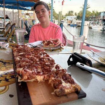 Lido 73 - The pizza! - Bars Near Me - Tavernier, Florida