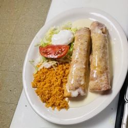 Saenz mexican restaurant - Chimichangas