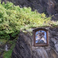 Pulsbachklamm - St. Georg in Fels gehauen