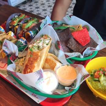 El Cuban Diner - Chicken burrito, guac w/ chips, fish tacos, & al pastor tacos - Diners Near Me - Miami, Florida El Cuban Diner - Chicken burrito, guac w/ chips, fish tacos, & al pastor tacos - Diners Near Me - Miami, Florida
