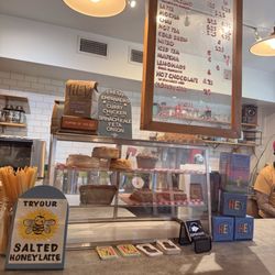 HEY Coffee Co. - Inside