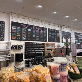 Venice Avenue Creamery - Flavors - Ice Cream & Frozen Yogurt Near Me - Venice, Florida Venice Avenue Creamery - Flavors - Ice Cream & Frozen Yogurt Near Me - Venice, Florida
