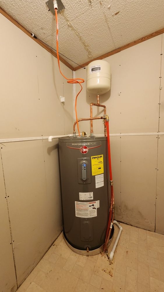 Slide of Gomez Professionals