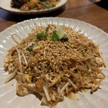 The Peppery Thai Restaurant - Chicken pad Thai - Thai Near Me - Braintree, Massachusetts