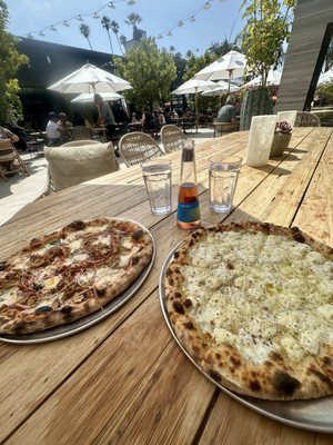 Tina's Pizza by null