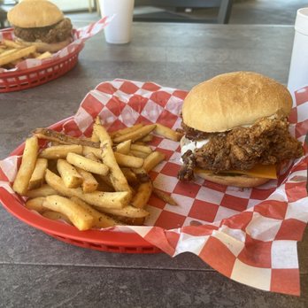 Fire Chicken Sandwiches - BYO chicken sandwich with cheese and bacon - Chicken Shop Near Me - Ashtabula, Ohio