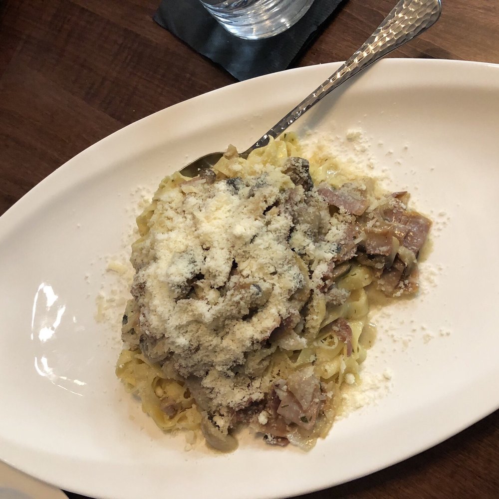Kamoosh Bistro - Koosh (Fettuccini and mushrooms) - Bistros Near Me - Hamilton, Ontario
