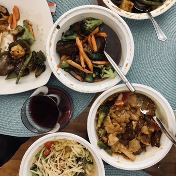 Amy Thai Bistro - Eggplant basil, Pad broccoli, Drunken noodles, Som tam - Thai Near Me - Brooklyn, New York