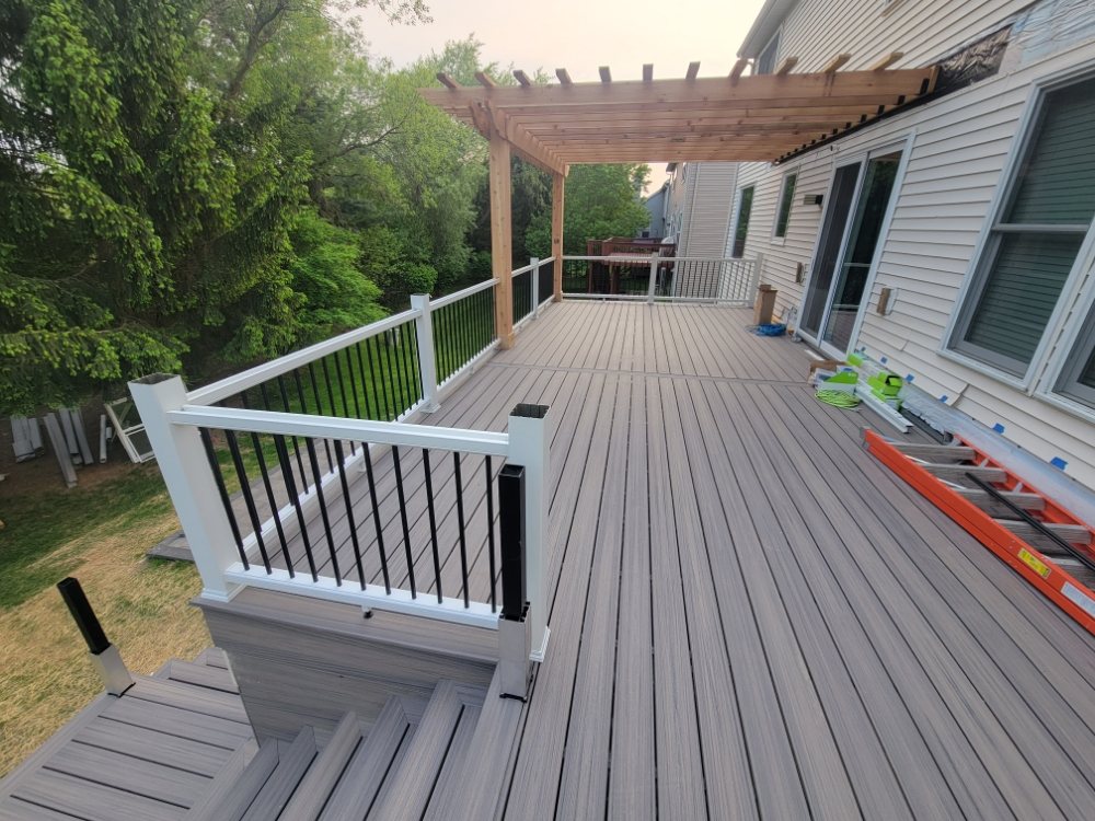 Slide of R4 Home Improvement