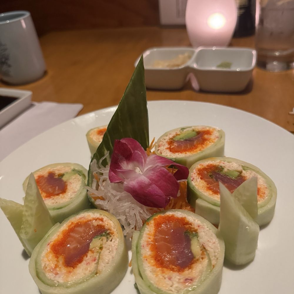Teru Sushi - Twilight Roll (no rice) - Sushi Bars Near Me - Studio City, California Teru Sushi - Twilight Roll (no rice) - Sushi Bars Near Me - Studio City, California
