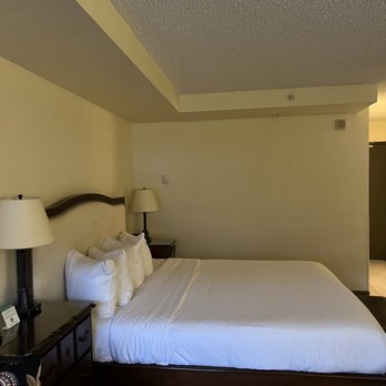 Evergreen Lodge at Vail - Hotels Near Me - Vail, Colorado