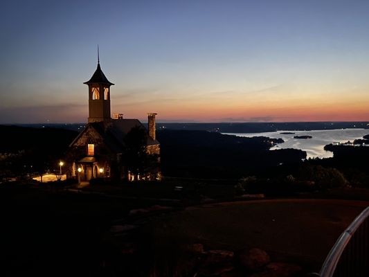 Big Cedar Lodge by null