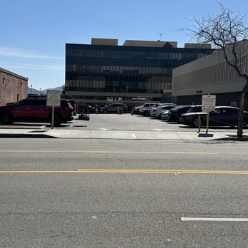 State Disability Insurance Office - Small parking lot - Public Services & Government Near Me - San Bernardino, California