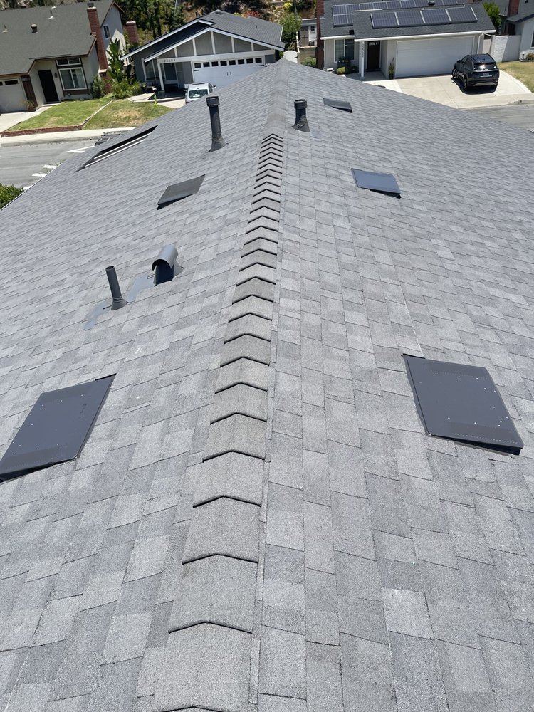 Slide of Estrada Roofs