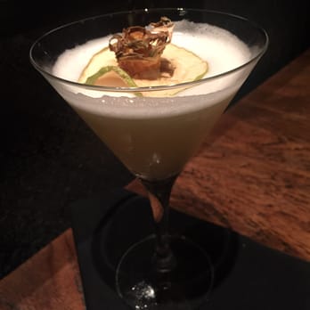 Mama San - Finishing strong with a pineapple apple martini - Indonesian Near Me - Hong Kong, HK Mama San - Finishing strong with a pineapple apple martini - Indonesian Near Me - Hong Kong, HK