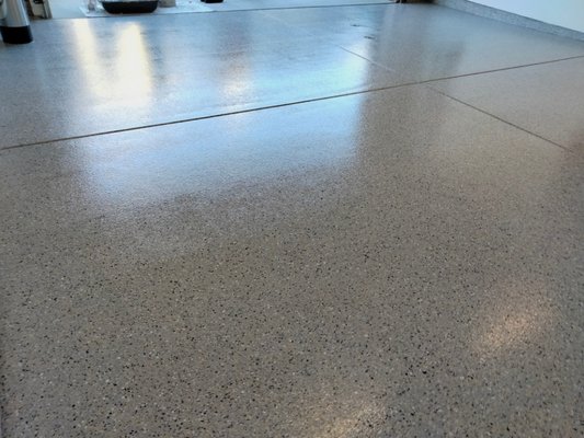 Get It Done Epoxy - OUR PROCESS
At get it done epoxy we use the diamond grind process before applying our 100% solid epoxy garage coating and chip design. We also use a polyaspartic top coat for a sealer which helps avoid sun damage and hot tire marks. Get It Done Epoxy - OUR PROCESS
At get it done epoxy we use the diamond grind process before applying our 100% solid epoxy garage coating and chip design. We also use a polyaspartic top coat for a sealer which helps avoid sun damage and hot tire marks.