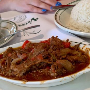 Versailles - Ropa Vieja - Cuban Near Me - Miami, Florida Versailles - Ropa Vieja - Cuban Near Me - Miami, Florida