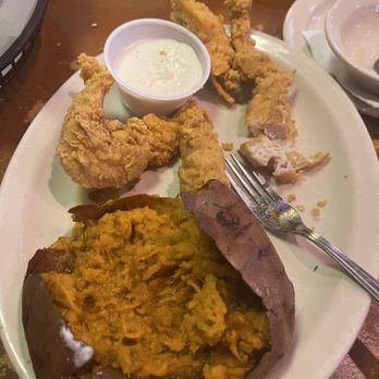Texas Roadhouse - Chicken tenders and sweet potato - American Near Me - Mesa, Arizona