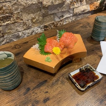 Yuzuki Fish Market - sashimi - Seafood Markets Near Me - Toronto, Ontario