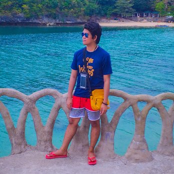 Hundred Islands - Crystal-clear waters - Local Flavor Near Me