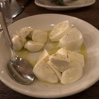 Frankies 457 Spuntino - Mozzarella tasting - Italian Near Me - Brooklyn, New York