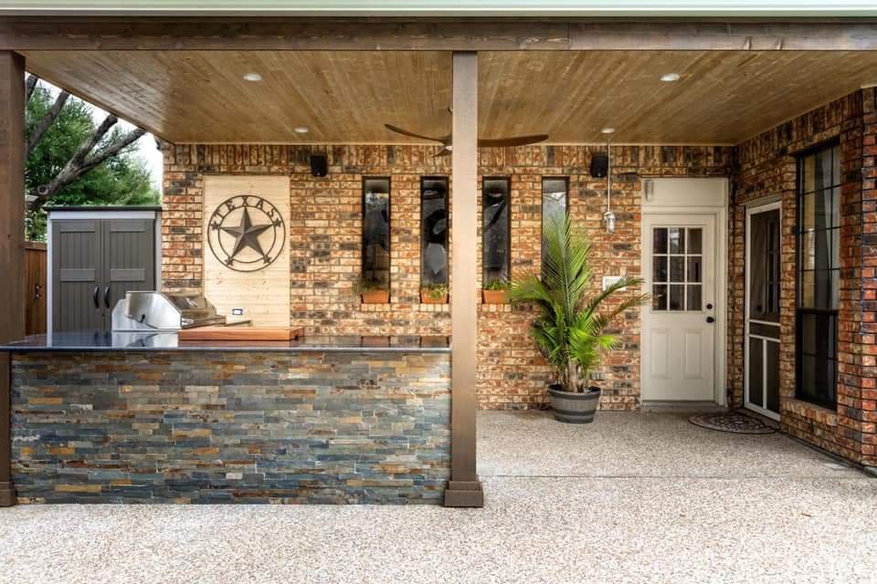 Slide of Southern Style Construction