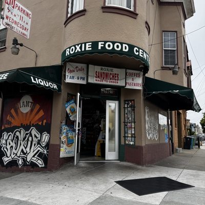 Roxie Food Center by null