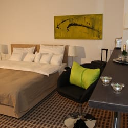 youngstar Hotel