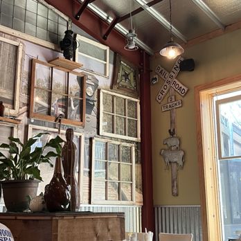 WALLACE’S AT THE GREENHOUSE - Updated June 2025 - 305 Photos & 195 ...