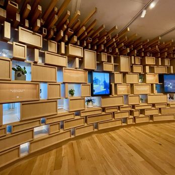 Google Visitor Experience - Curved wall inside the Google store - Visitor Centers Near Me - Mountain View, California Google Visitor Experience - Curved wall inside the Google store - Visitor Centers Near Me - Mountain View, California