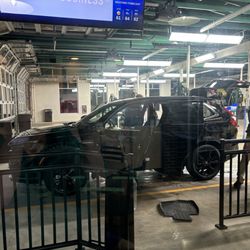 Charlie’s Car Wash