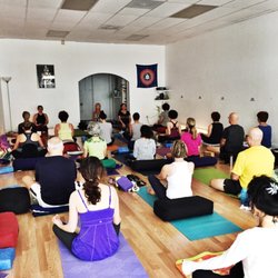 Simply Yoga of Delray Beach - Yoga classes for every body! Over 40 weekly classes!