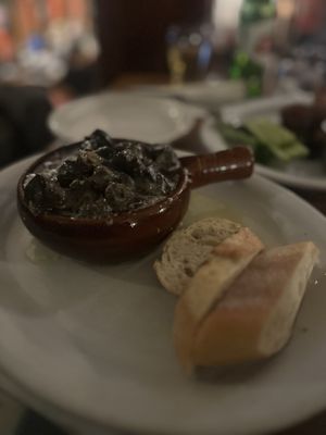 Chez Lucien by null
