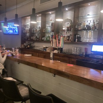 501 Local - inside bar - New American Near Me - Winnetka, Illinois 501 Local - inside bar - New American Near Me - Winnetka, Illinois